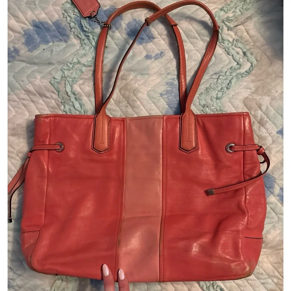 Coach 18962 Chelsea Leather Stripe‎ Charlie Coral Large Tote Bag Purse